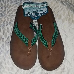 Brand new Tidewater flip flops size 10 womens